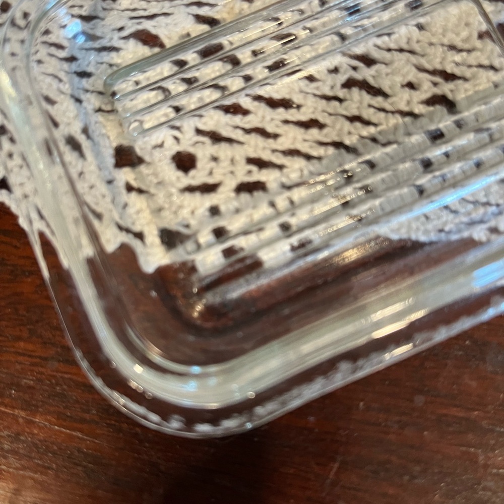 Pyrex Red Glass Container - Picture 15 of 16